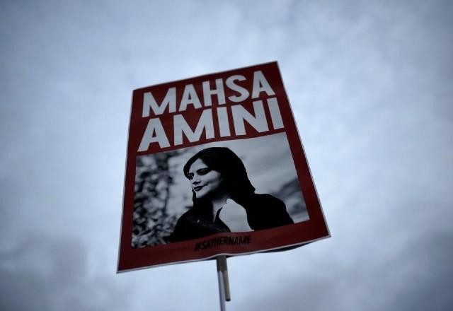 Irã descarta espancamento e afirma que Mahsa Amini morreu de doença