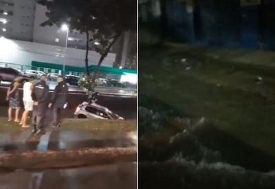 Chuva deixa Recife com diversos pontos de alagamento