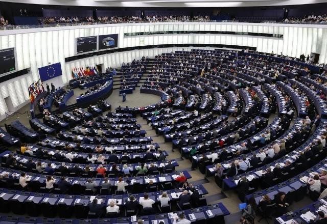 Parlamento Europeu declara Rússia como "Estado patrocinador do terrorismo"