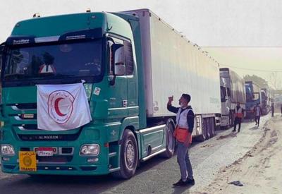 Israel proíbe a entrada de caminhões de ajuda humanitária em Gaza