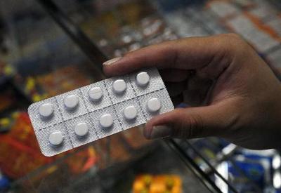 Ministério da Saúde distribui novo medicamento contra o vírus da aids