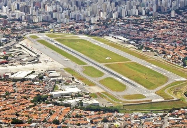 Aeroporto de Congonhas é arrematado por quase R$ 2,5 bilhões