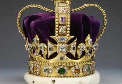 Coroa de St. Edward será modificada para Charles III