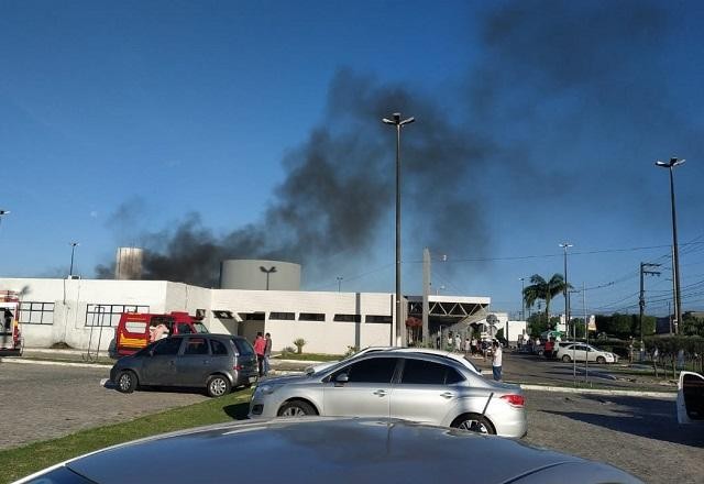 Quatro pessoas morrem devido a incêndio em ala covid de hospital em Aracaju