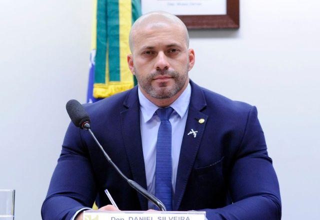 Após pedido da Justiça, Bradesco bloqueia contas de Daniel Silveira
