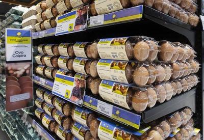 Supermercados registram queda no estoque de ovos e enxaguante bucal