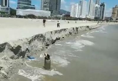 "Degrau" gigante surge na praia alargada de Balneário Camboriú