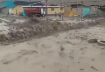 Deslizamento de terra deixa 36 mortos no sul do Peru