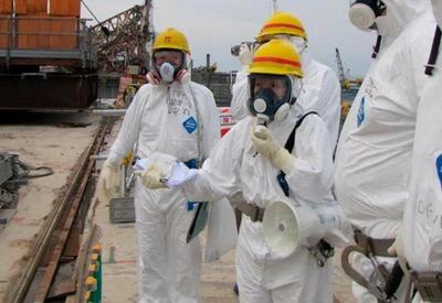 Japão inicia despejo da água contaminada da usina Fukushima no oceano
