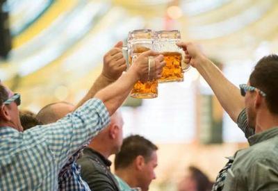 Oktoberfest começa na Alemanha e deve atrair 6 milhões de pessoas