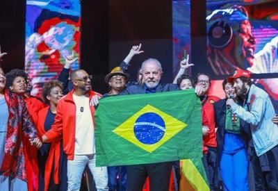 TSE determina remoção de trechos de live de Lula com artistas