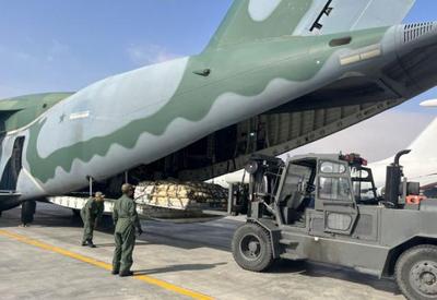 Avião da FAB com 11 toneladas de alimentos para a Faixa de Gaza chega ao Egito