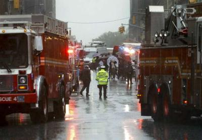 EUA: Queda de helicóptero assusta Manhattan e deixa 1 morto