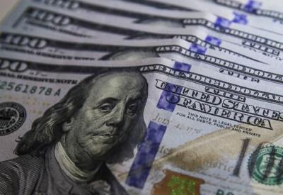 Dólar registra 2º dia de forte alta após anúncio de nova meta fiscal para 2025