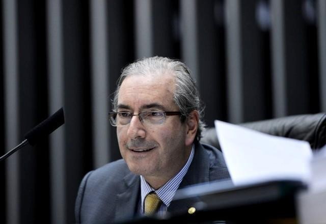 Eduardo Cunha se filia ao PTB e vai disputar vaga na Câmara