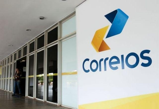 Governo retira Correios e Dataprev de programas de privatização