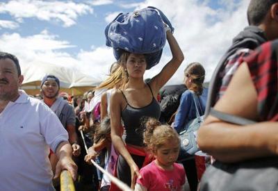 EUA anunciam proteção temporária a quase 500 mil imigrantes venezuelanos