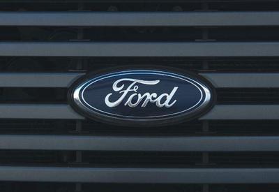 Ford reavalia operações e anuncia saída da Rússia