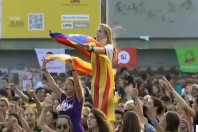 Espanha tem manifestações de apoio à separação da Catalunha