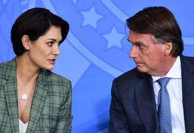 Desconforto sentido por Bolsonaro decorre das sequelas da facada, diz Michelle