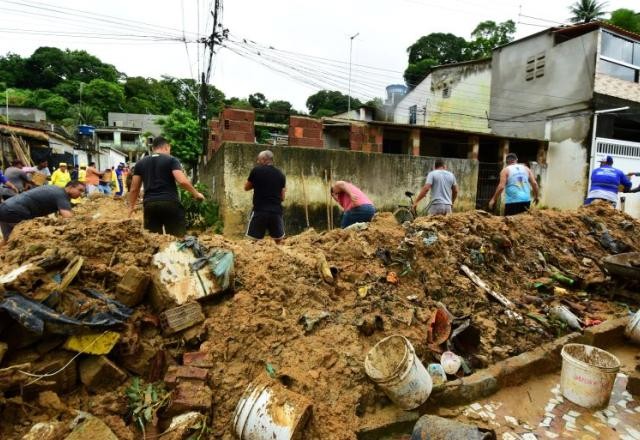 Sobe para 56 o número de mortos em decorrência das chuvas em Pernambuco