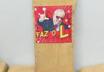 AGU notifica governo Tarcísio por foto de tablete de maconha com adesivo de Lula