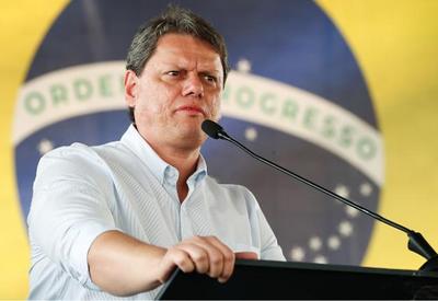 Tarcísio volta a defender privatização da Sabesp: "só se quer saber disso"