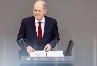 Chanceler da Alemanha doará parte do PIB do país à Ucrânia