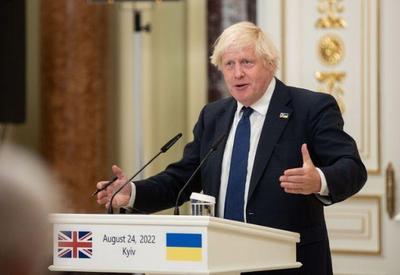 Boris Johnson culpa Putin por agravar custo de vida no Reino Unido