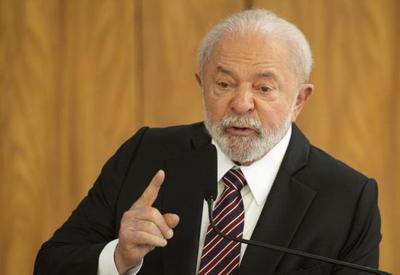 Governo entrega Plano Plurianual 2024-2027 ao Congresso: "Voltamos a olhar para o futuro", diz Lula