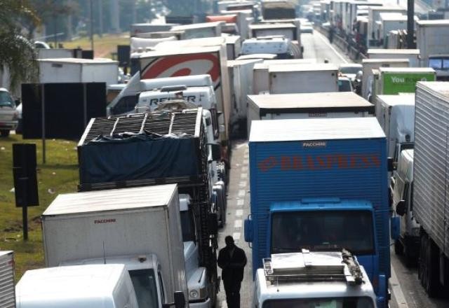 MP apura mesada para entidades de caminhoneiros e transportadoras