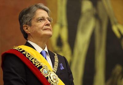 Presidente do Equador dissolve parlamento para evitar impeachment