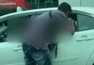 Flagra: Motorista filma assalto a mão armada no meio do trânsito de SP