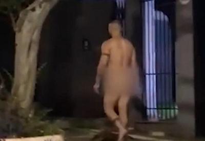 Homem é flagrado andando nu em rua de Cascavel (PR) 
