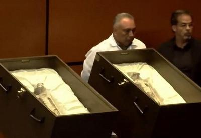 Aliens? Ufólogo apresenta restos mumificados no México