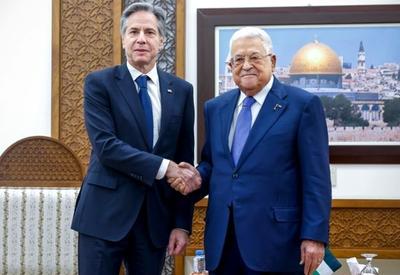 Blinken se reúne com líder da Autoridade Palestina para discutir pós-guerra