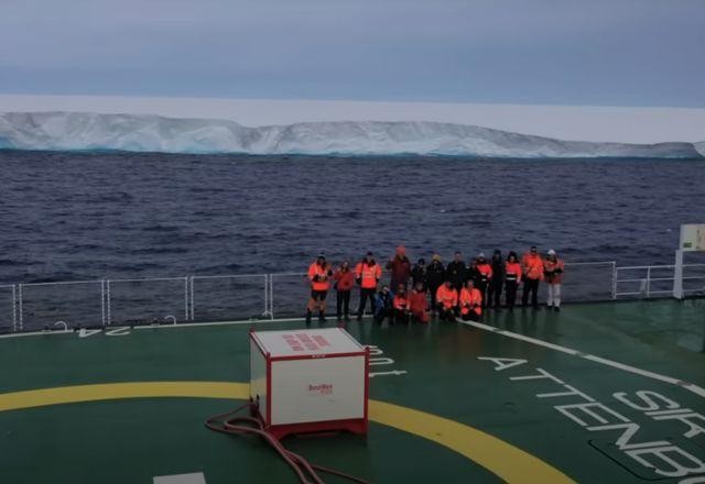 Maior do mundo: iceberg que se soltou da Antártica tem quase 1 trilhão de toneladas