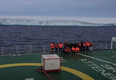 Maior do mundo: iceberg que se soltou da Antártica tem quase 1 trilhão de toneladas