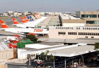 Passageiros enfrentam filas e voos são cancelados após incidente em SP