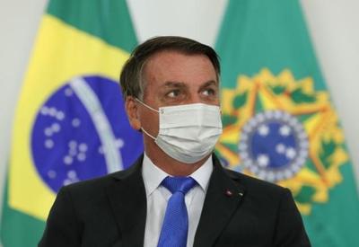 PF vê crime em associação de vacina da covid à Aids feita por Bolsonaro
