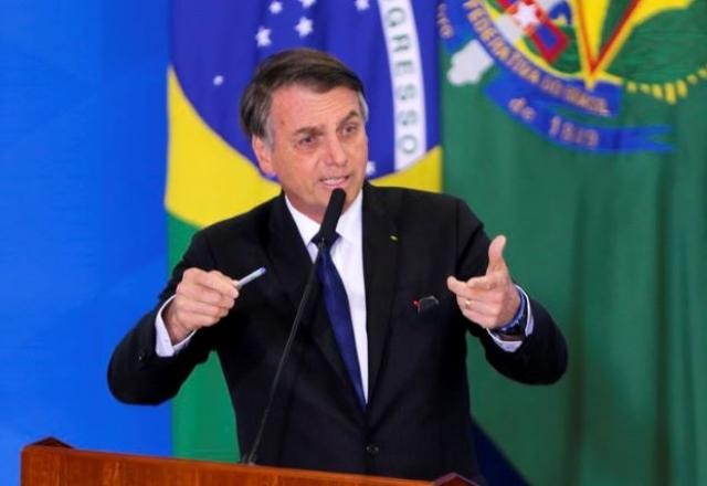Bolsonaro diz que foi ao STF contra três estados por  lockdowns