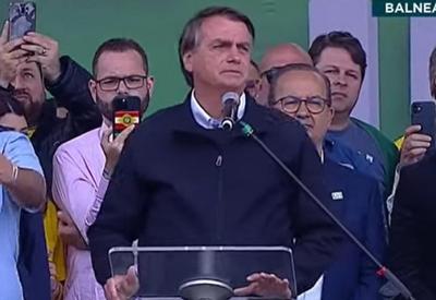 Com discurso evangélico, Bolsonaro participa de Marcha Para Jesus em SC
