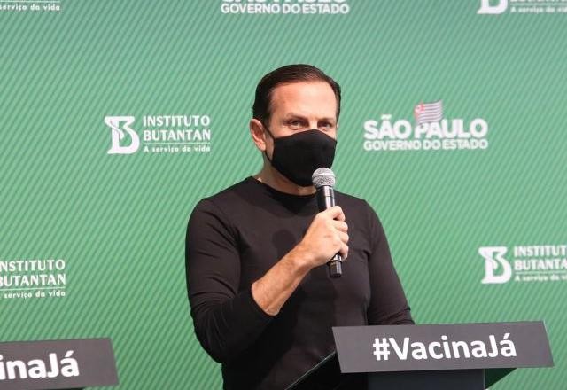 São Paulo antecipa calendário e projeta população vacinada até setembro