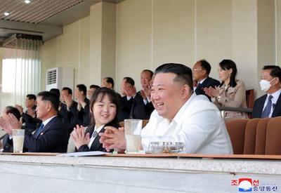 Kim ordena o lançamento do primeiro satélite espião norte-coreano