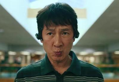 Ke Huy Quan leva o Oscar de Melhor Ator Coadjuvante