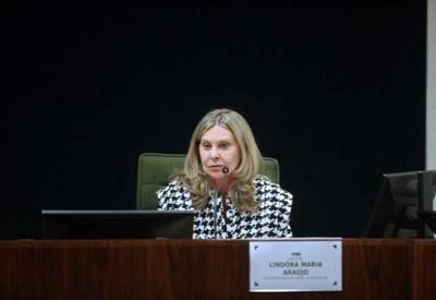 PGR abre apuração preliminar contra Bolsonaro por reunião com embaixadores