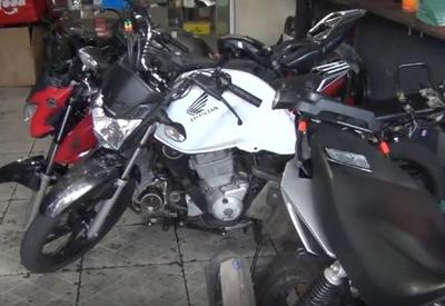 Cinco homens são presos em desmanche de motos em Osasco (SP)