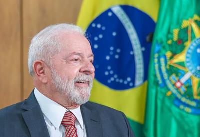Debandada do União traz nova crise para Lula após viagem à China