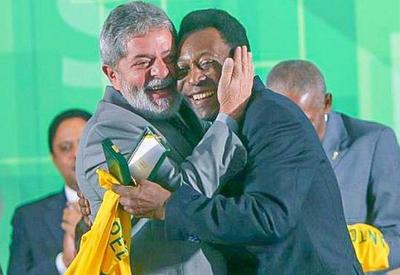 "Nunca houve um camisa 10 como ele", diz Lula sobre Pelé