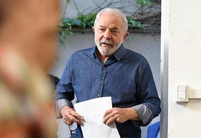 Lula divulga carta com propostas e cita "política fiscal responsável"